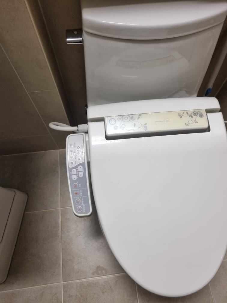 변기가 흔들흔들 불안하다면? 백시멘트 재시공으로 꽉 잡아주세요! - 막힘해결119
